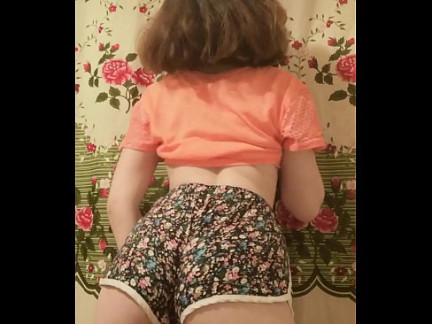 ❤️ Babe żagħżugħa sexy tqaxxir ix-xorts tagħha fuq il-kamera ️❌ Porno fb f'mt.superpornpics.ru ☑